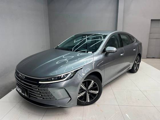 BYD KING 1.5 DM-I PHEV GL AUTOMÁTICO BYD KING 1.5 DM-I PHEV GL AUTOMÁTICO